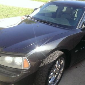 Meet your Posher, Skyler